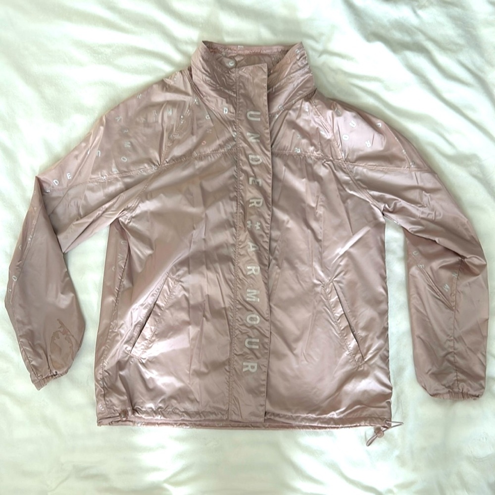 Under Armour, loose fit women’s cinch jacket, full zip